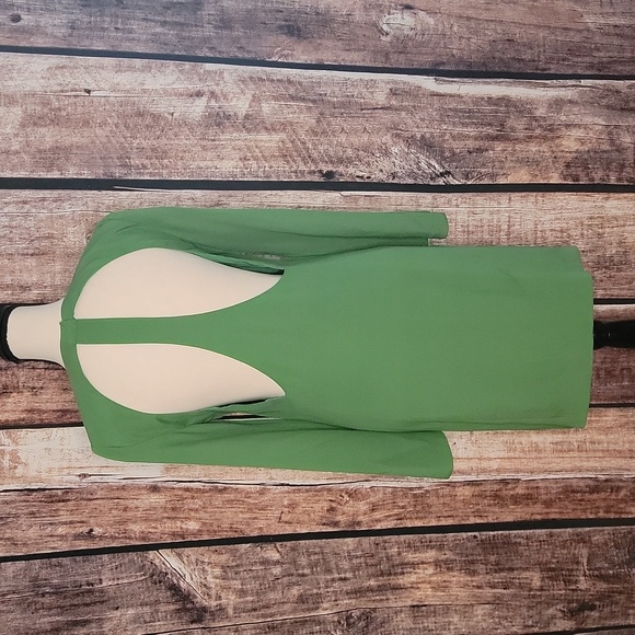 Authentic Gucci 100% Silk Green Size 44 Dress - Picture 5 of 8